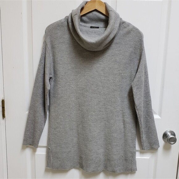 Talbots Sweater Womens M Gray Lambswool Blend Knit Cowl Pullover Tunic Lagenlook - Picture 1 of 9